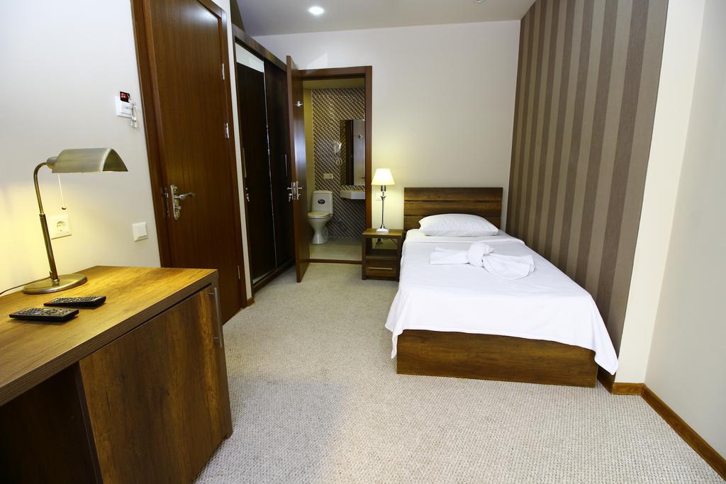 Sani Hotel Tbilisi Ngoại thất bức ảnh