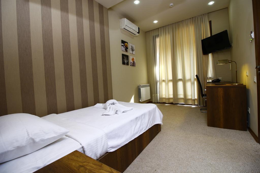 Sani Hotel Tbilisi Ngoại thất bức ảnh