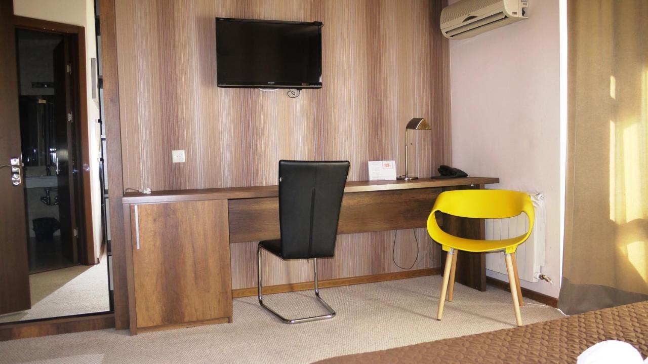 Sani Hotel Tbilisi Ngoại thất bức ảnh